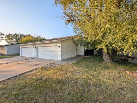 Homes For Sale - 830 12th Avenue<br/> Cass County, West Fargo, ND 58078