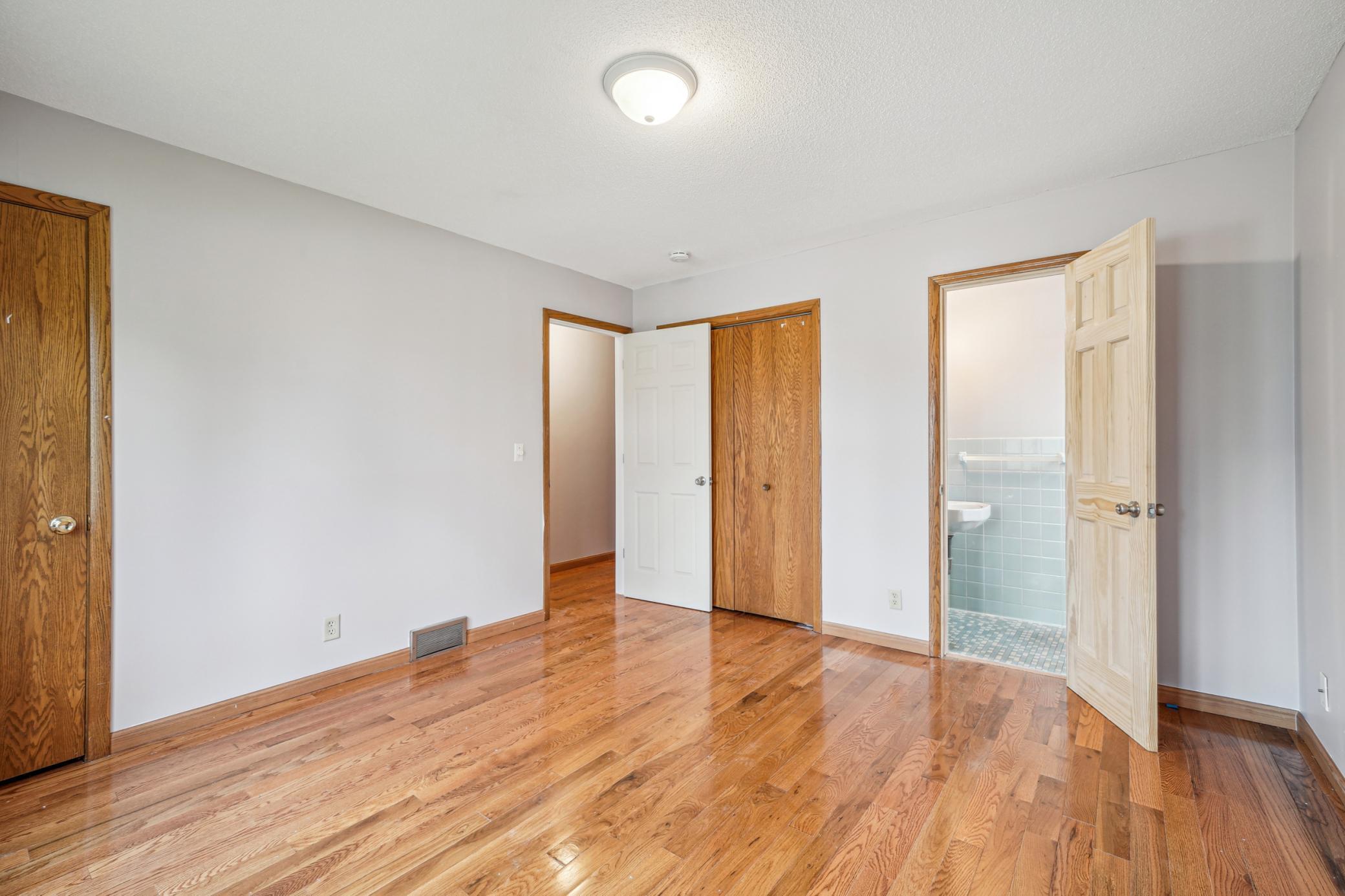5212 W 70th Street, Minneapolis, Minnesota image 9