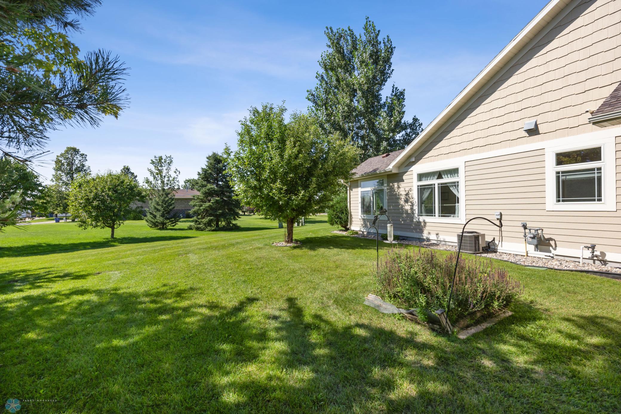 Moorhead, Minnesota 56560, United States, 2 Bedrooms Bedrooms, ,2 BathroomsBathrooms,Residential,Active,195722