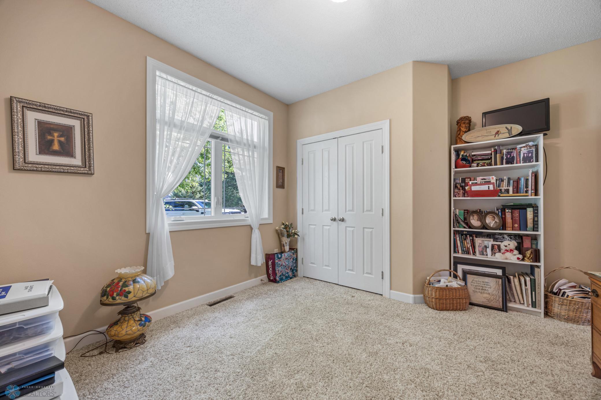 Moorhead, Minnesota 56560, United States, 2 Bedrooms Bedrooms, ,2 BathroomsBathrooms,Residential,Active,195722