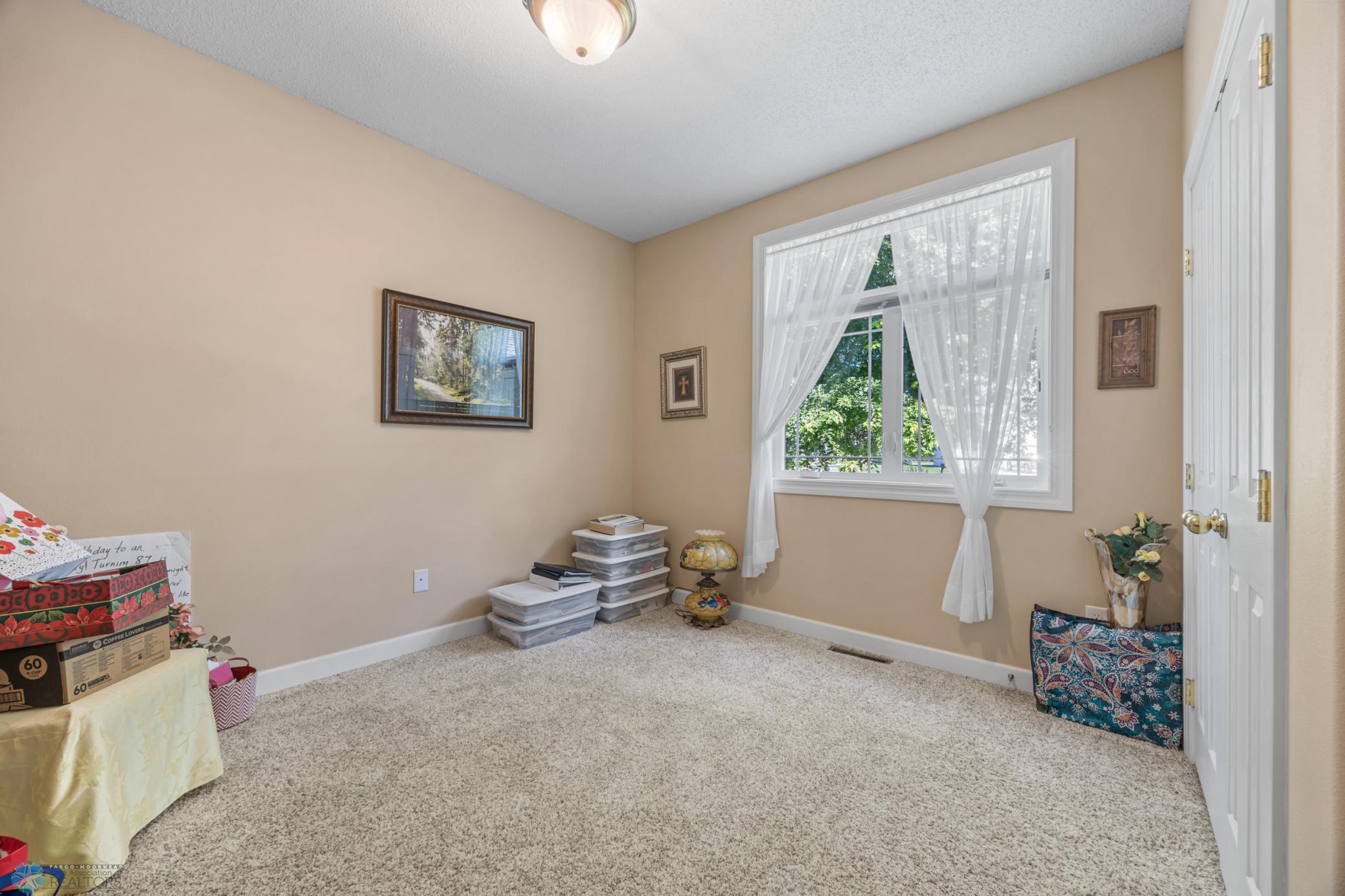 Moorhead, Minnesota 56560, United States, 2 Bedrooms Bedrooms, ,2 BathroomsBathrooms,Residential,Active,195722