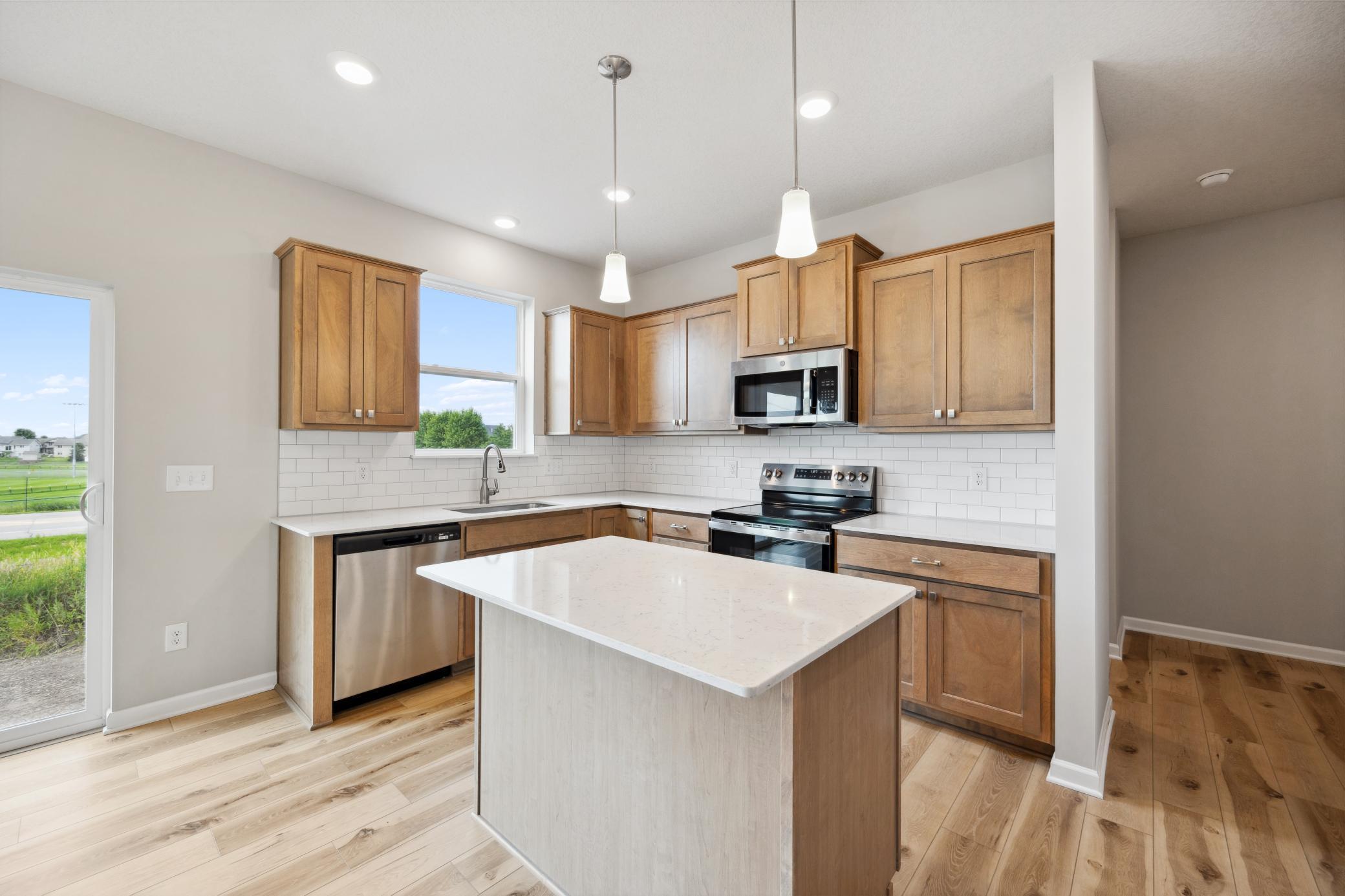 19367 Clearwater Loop, Farmington, Minnesota image 11