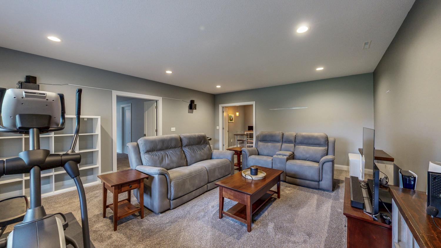 2077 Kerry Drive, Rochester, Minnesota image 34