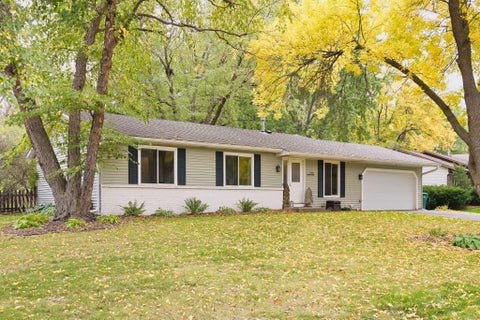 Homes For Sale - 1701 James Place<br/> Burnsville, MN 55337