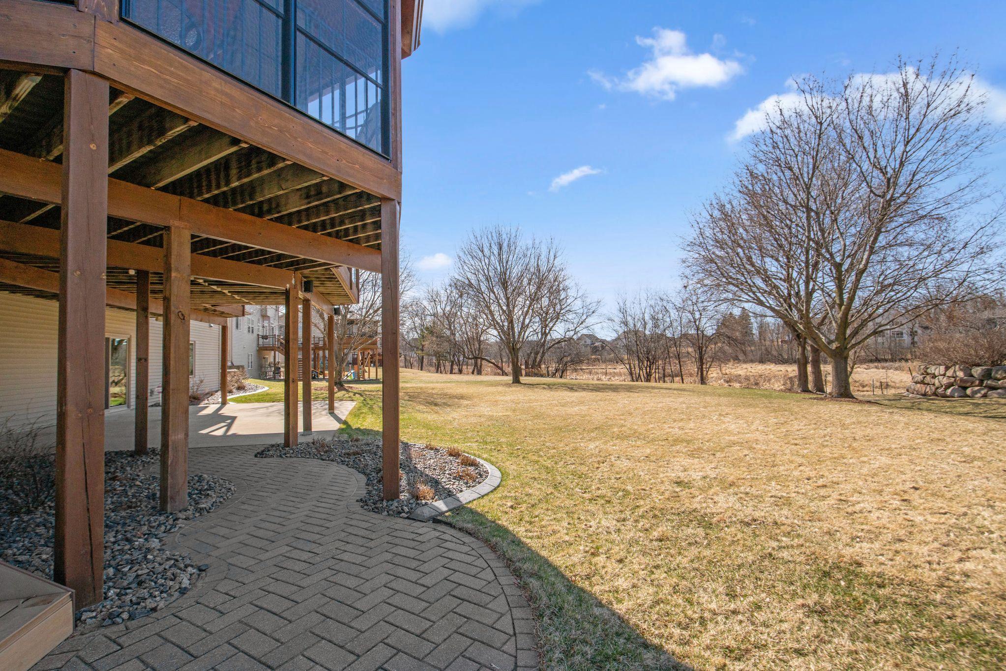 15042 Valley View Drive, Savage, Minnesota image 23
