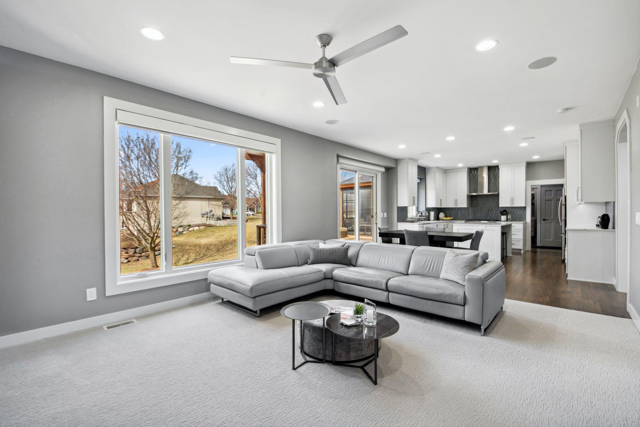 15042 Valley View Drive, Savage, Minnesota image 11