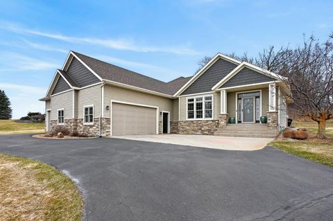 Homes For Sale - 55 Bluegrass Drive<br/> Alexandria, MN 56308