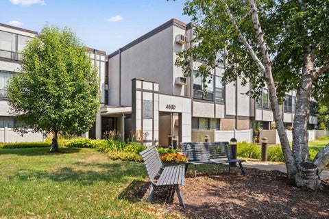 Condo For Sale - 4530 Park Commons Drive<br/> Hennepin County, Minneapolis, MN 55416
