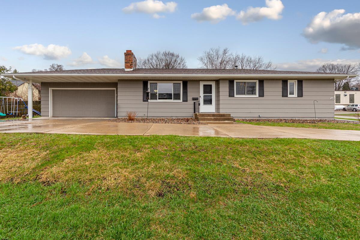 15 Locust Street, Faribault, Minnesota image 1