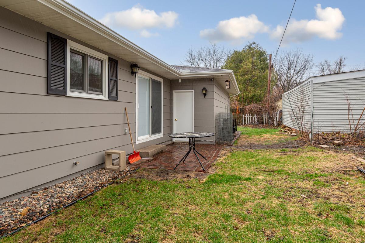 15 Locust Street, Faribault, Minnesota image 2