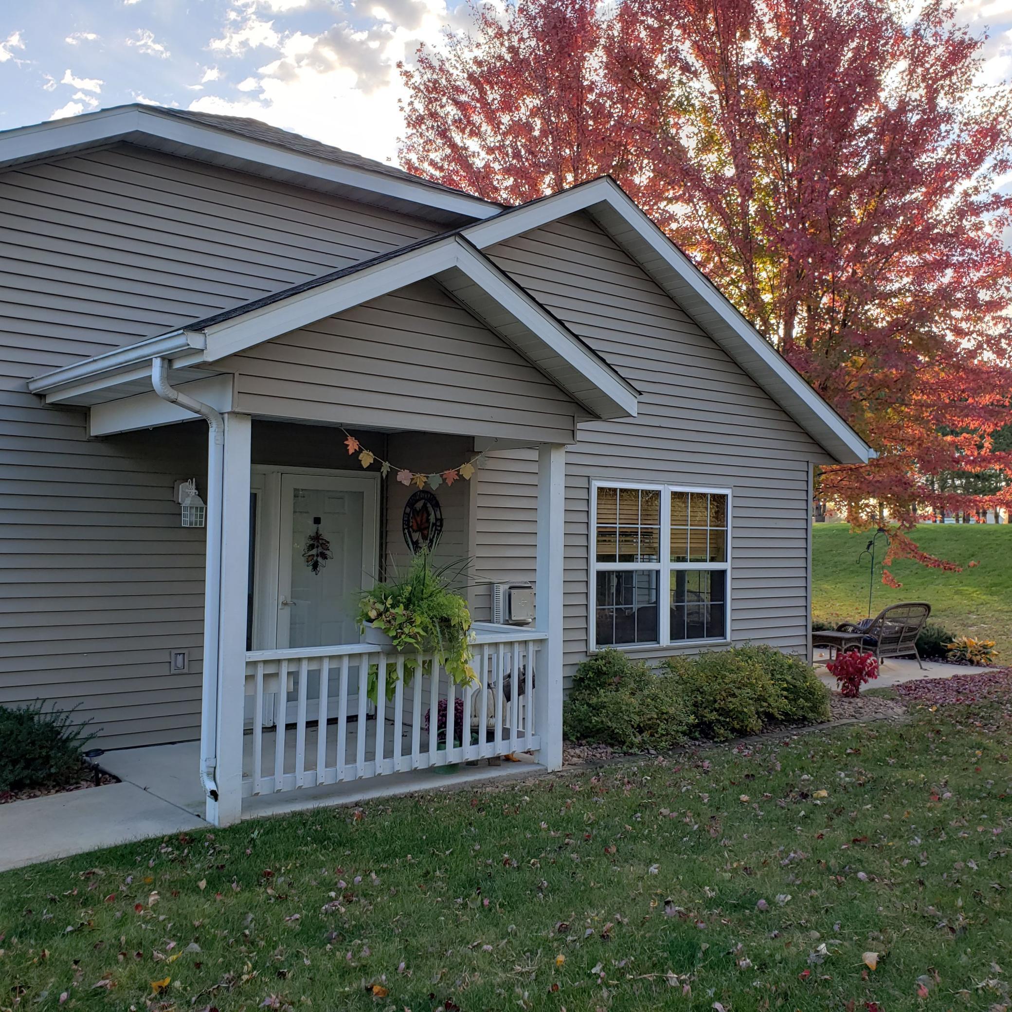1505 Highview Trail, Albert Lea, Minnesota image 1