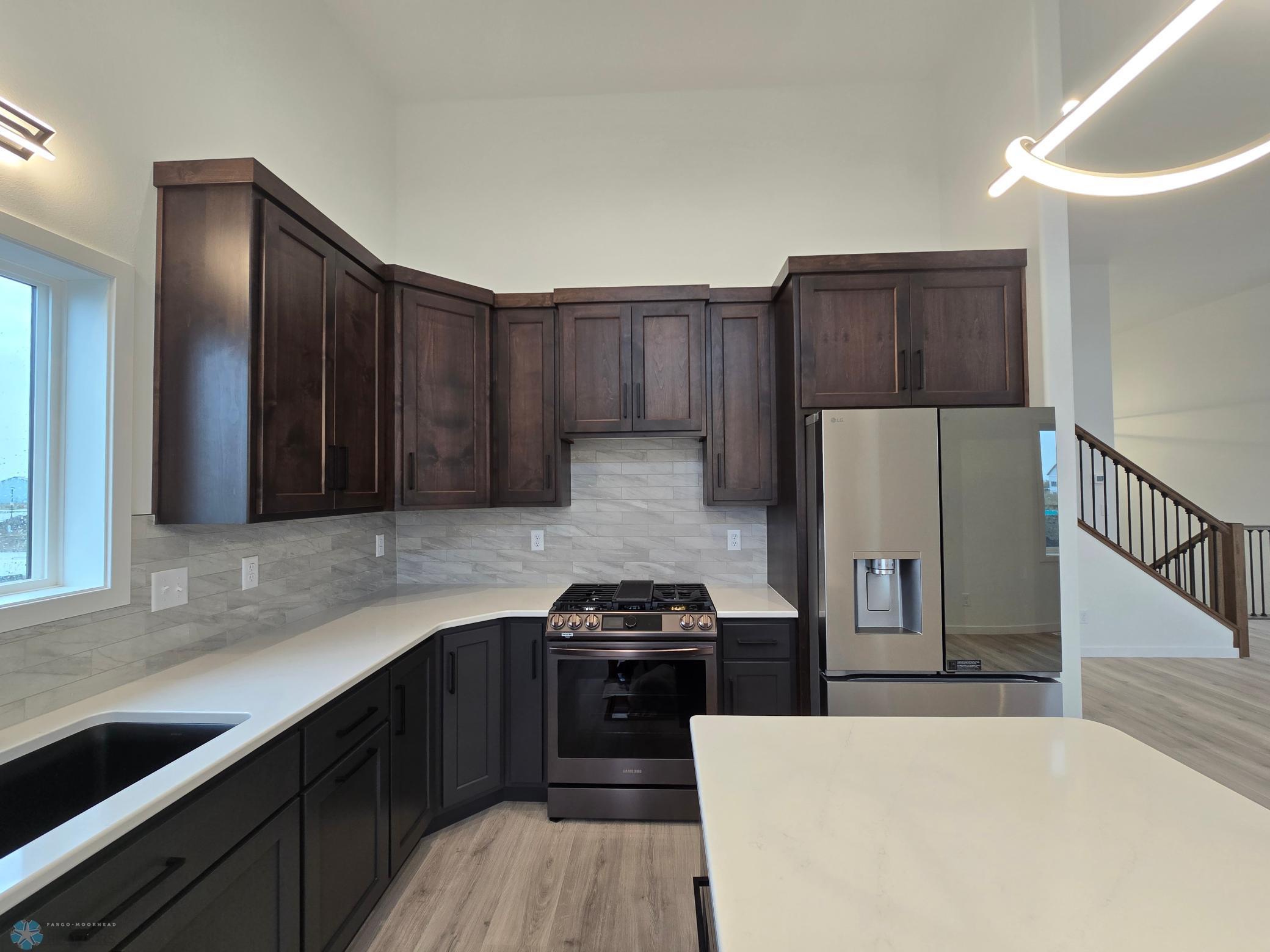 West Fargo, North Dakota 58078, United States, 4 Bedrooms Bedrooms, ,3 BathroomsBathrooms,Residential,Pending,51760