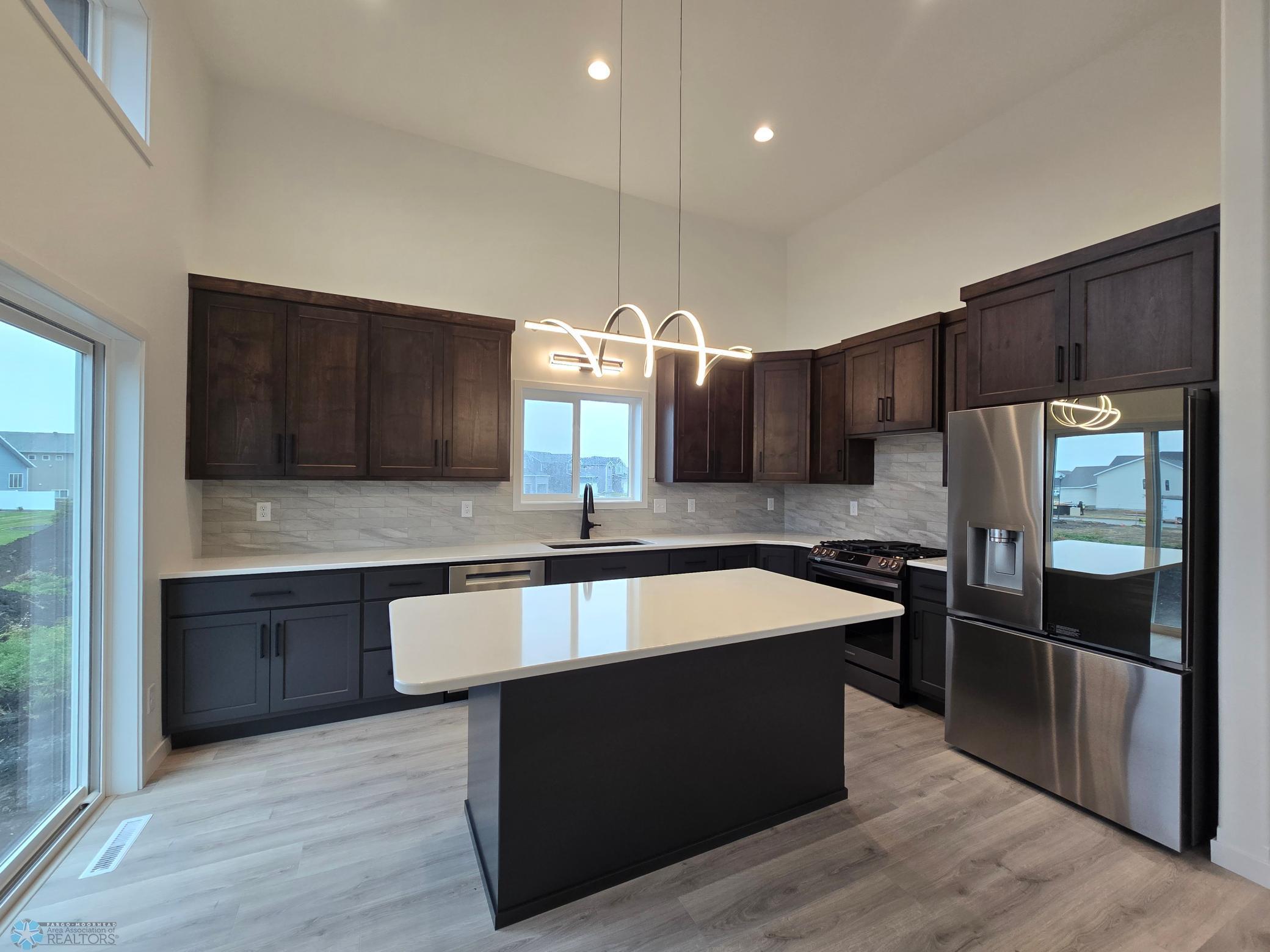 West Fargo, North Dakota 58078, United States, 4 Bedrooms Bedrooms, ,3 BathroomsBathrooms,Residential,Pending,51760