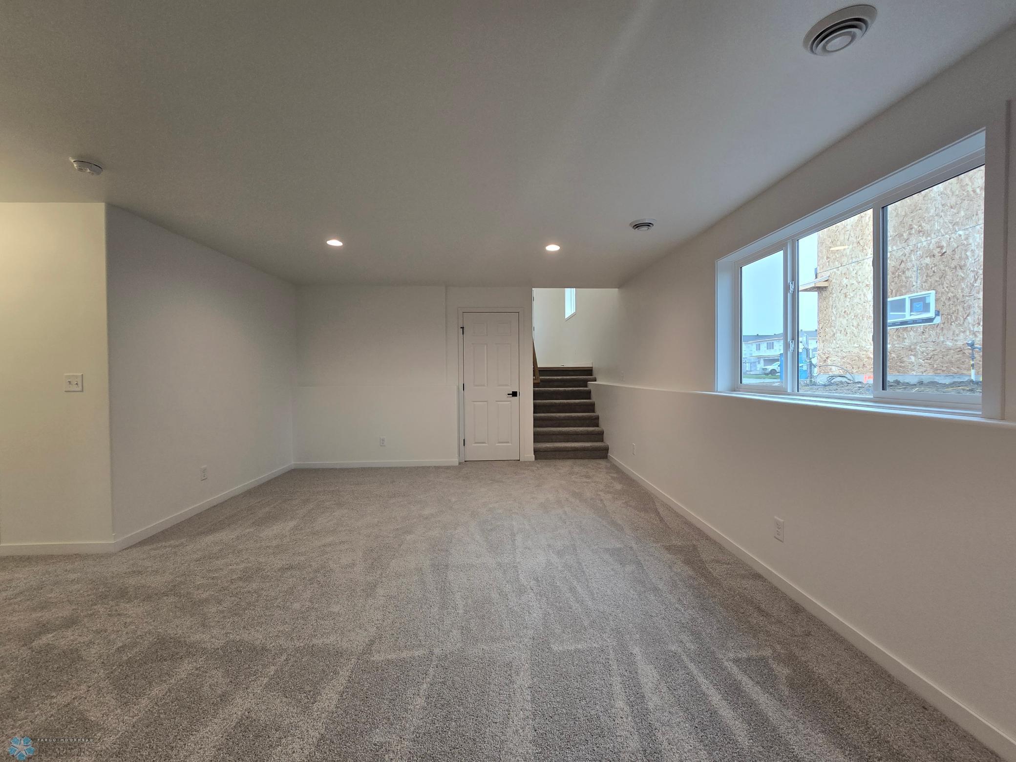 West Fargo, North Dakota 58078, United States, 4 Bedrooms Bedrooms, ,3 BathroomsBathrooms,Residential,Pending,51760