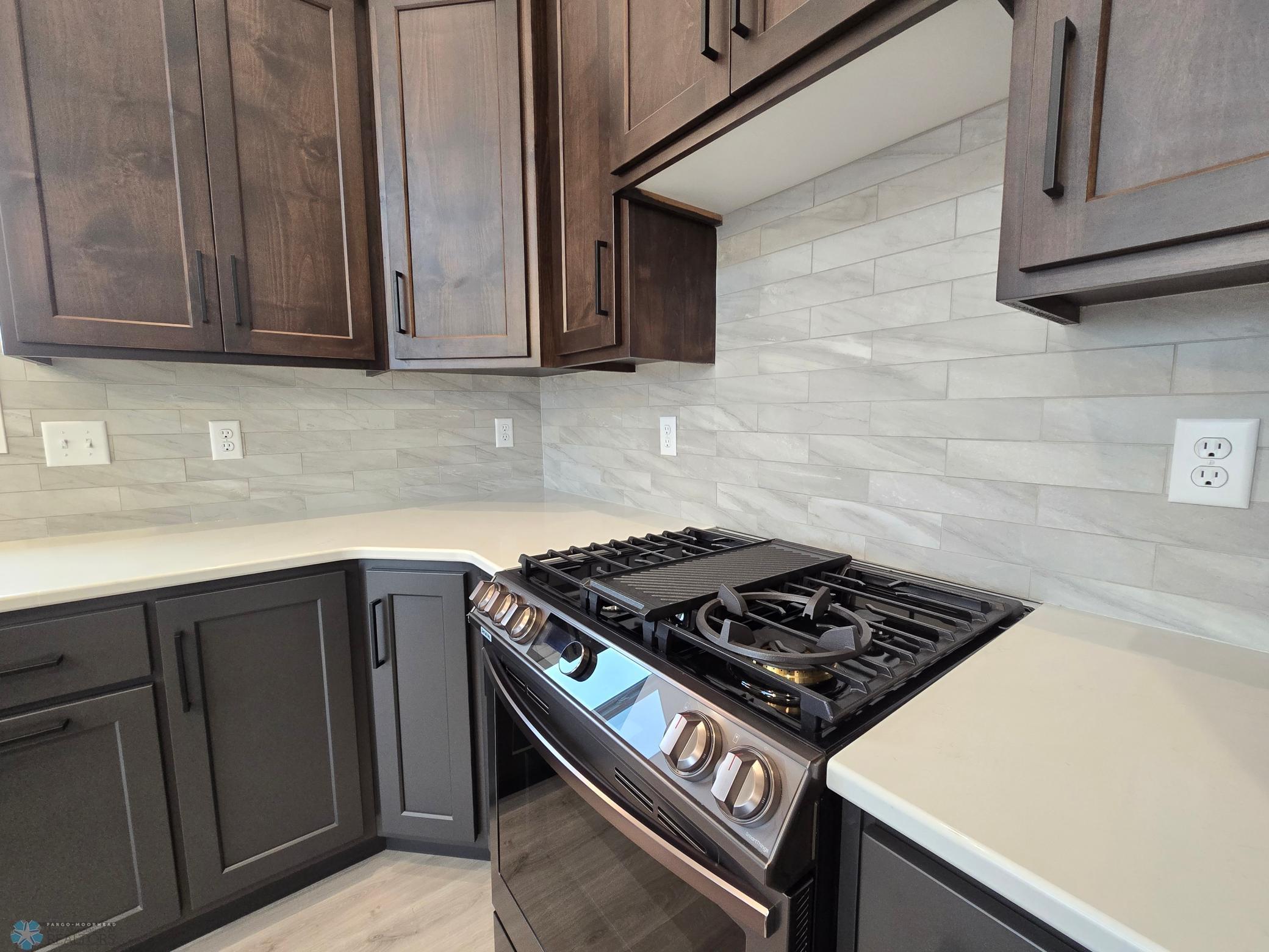 West Fargo, North Dakota 58078, United States, 4 Bedrooms Bedrooms, ,3 BathroomsBathrooms,Residential,Pending,51760