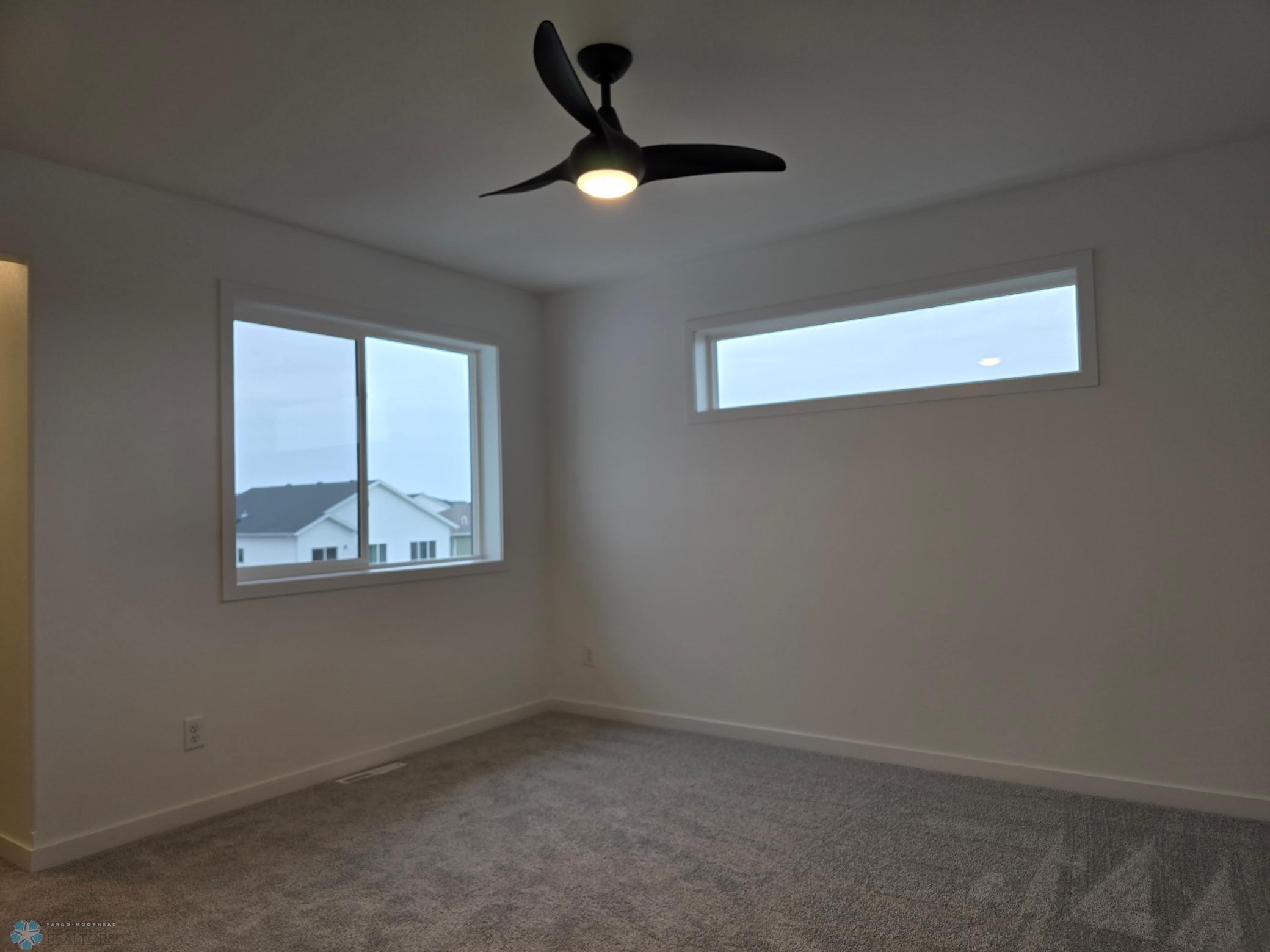 West Fargo, North Dakota 58078, United States, 4 Bedrooms Bedrooms, ,3 BathroomsBathrooms,Residential,Pending,51760