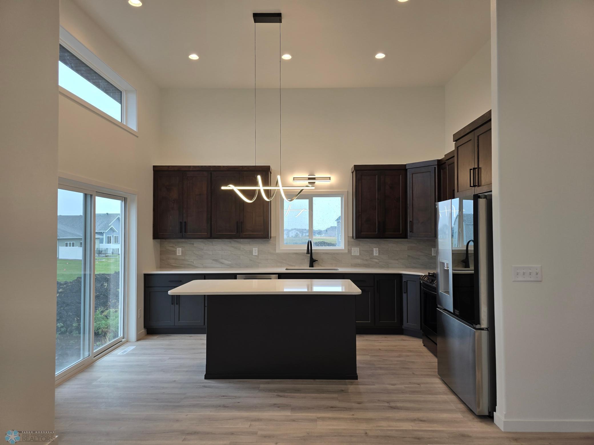 West Fargo, North Dakota 58078, United States, 4 Bedrooms Bedrooms, ,3 BathroomsBathrooms,Residential,Pending,51760