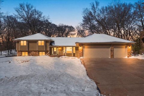 Homes For Sale - 8681 144th Street Court<br/> Saint Paul, MN 55124