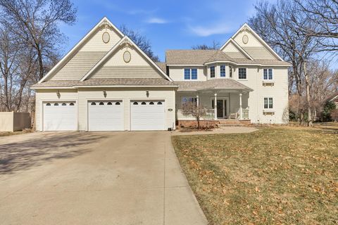 Homes For Sale - 725 Starlight Drive<br/> Stearns County, Sartell, MN 56377