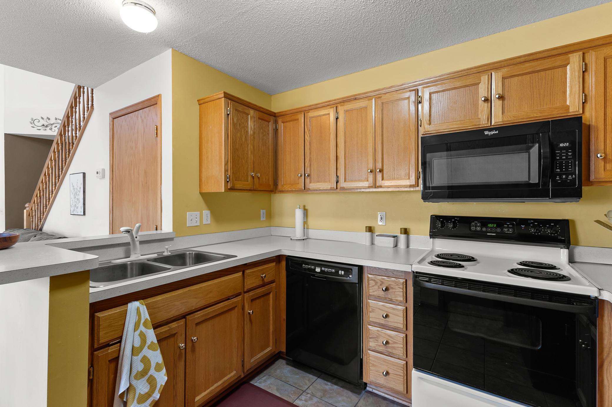 1003 Juniper Court, Shakopee, Minnesota image 10