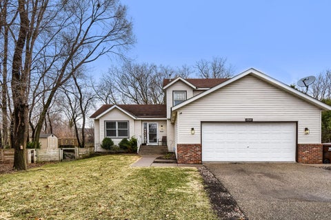 Homes For Sale - 7841 Corey Path<br/> Inver Grove Heights, MN 55076