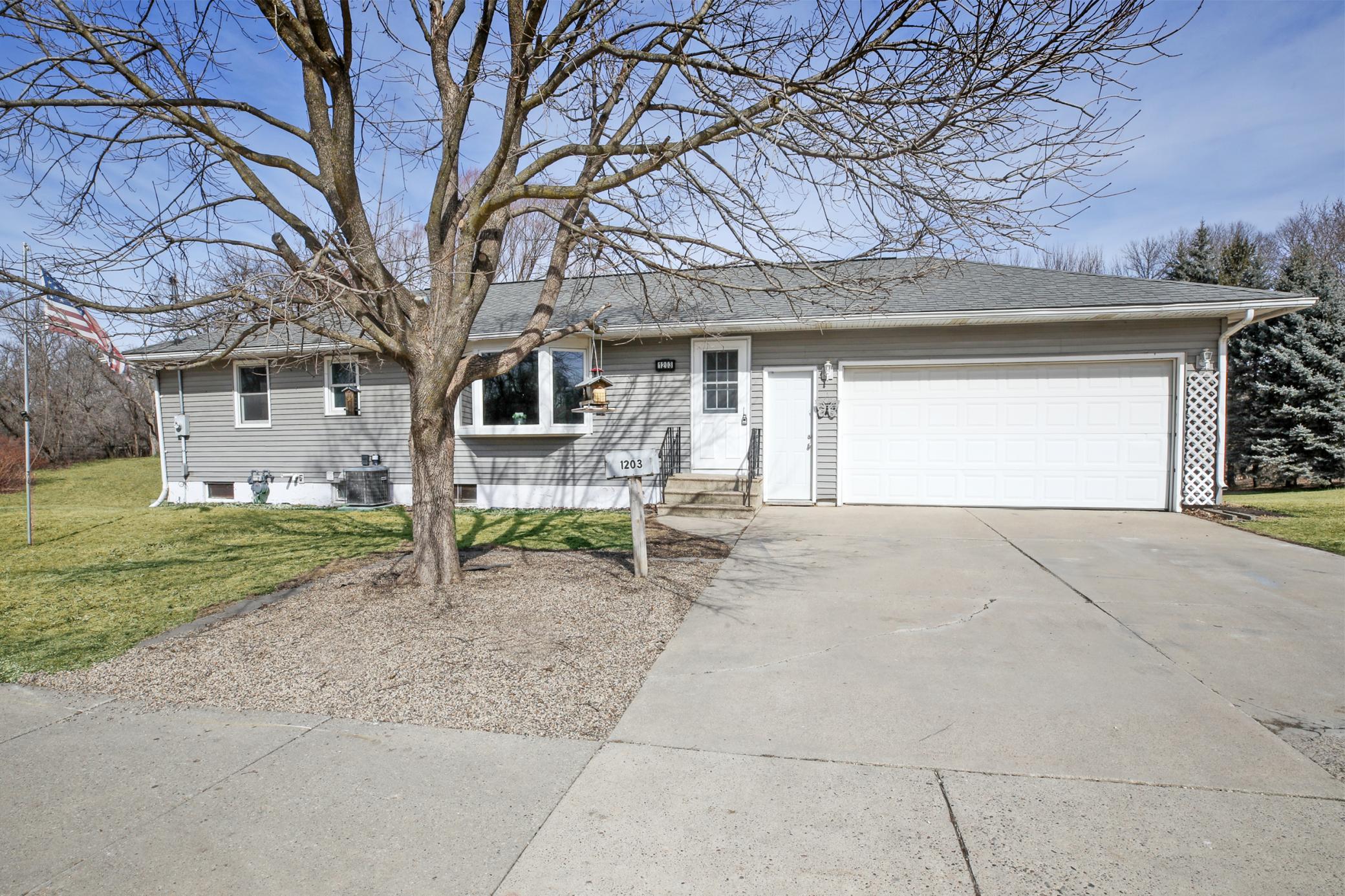 1203 4th Avenue, Austin, Minnesota image 3