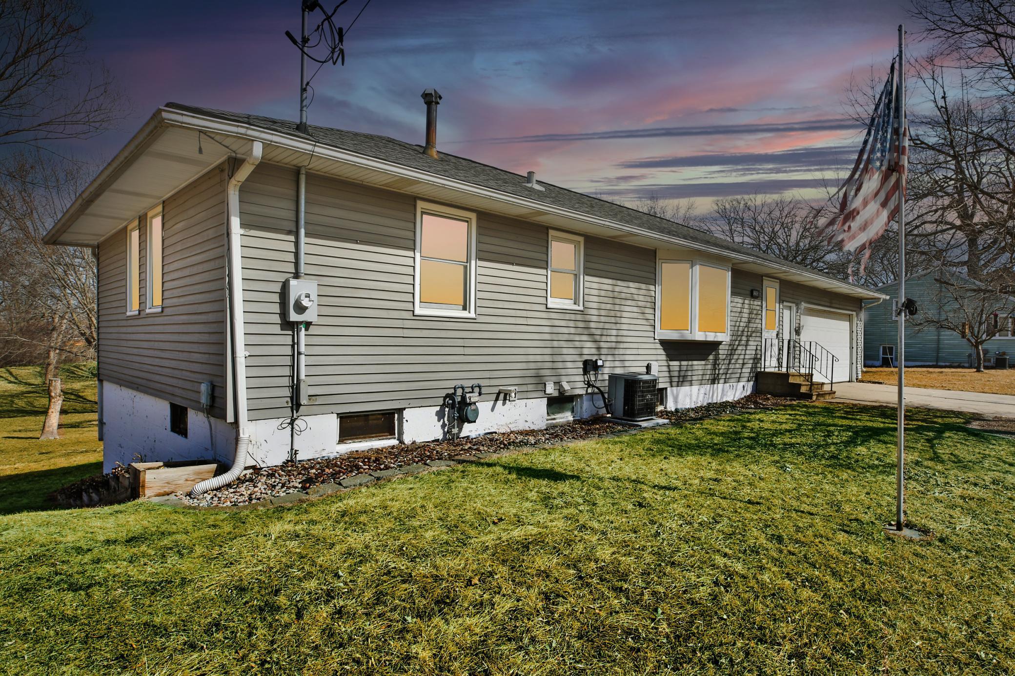 1203 4th Avenue, Austin, Minnesota image 2