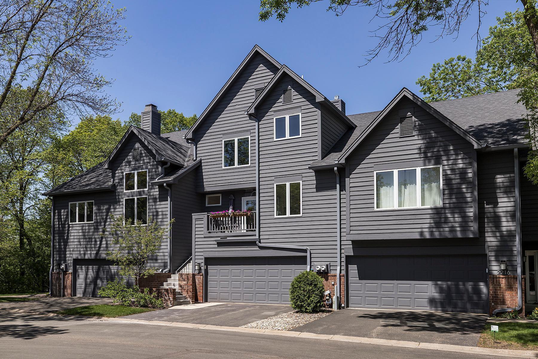 2218 Sherwood Court, Hopkins, Minnesota image 43