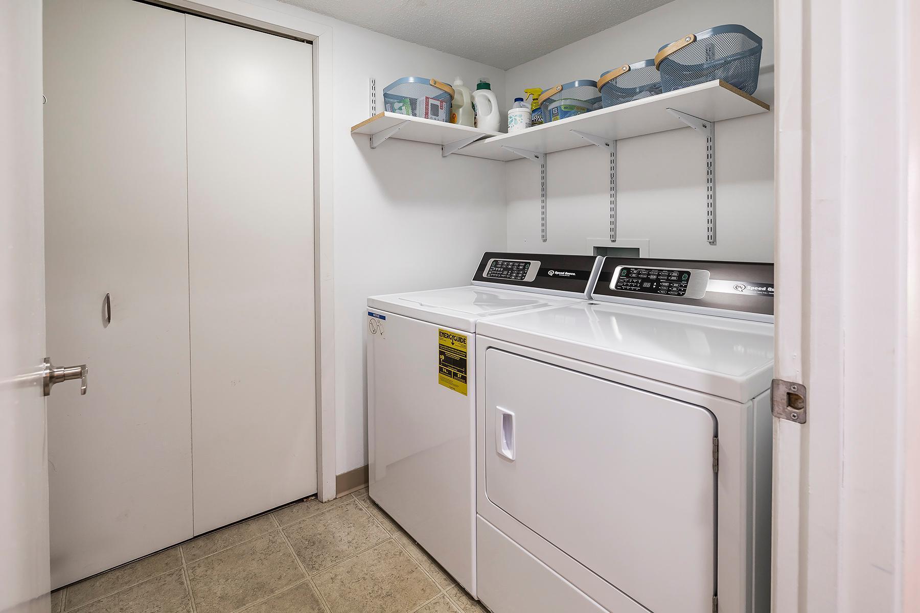 2218 Sherwood Court, Hopkins, Minnesota image 37