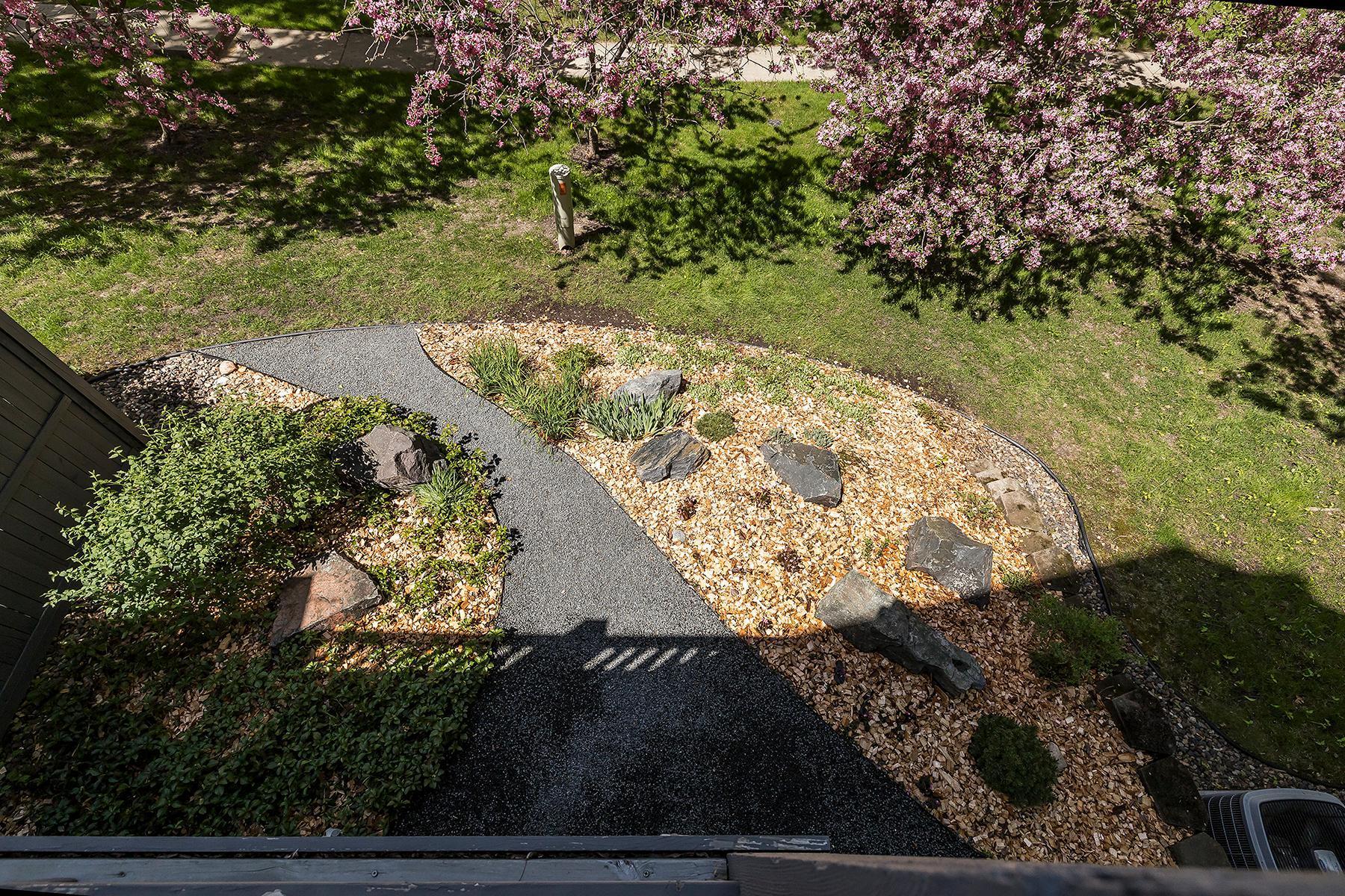 2218 Sherwood Court, Hopkins, Minnesota image 42