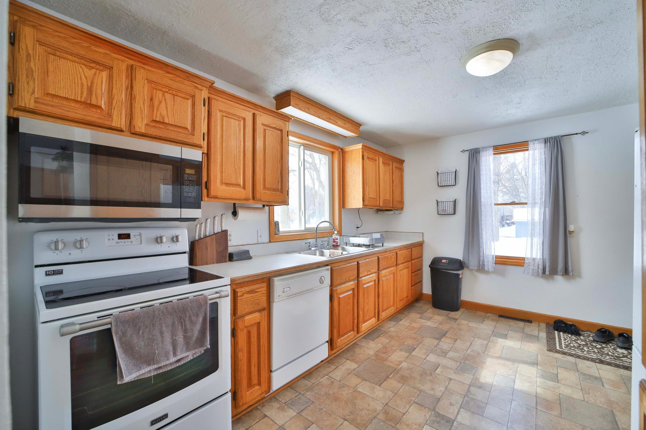 317 Roosevelt Street, Staples, Minnesota image 5