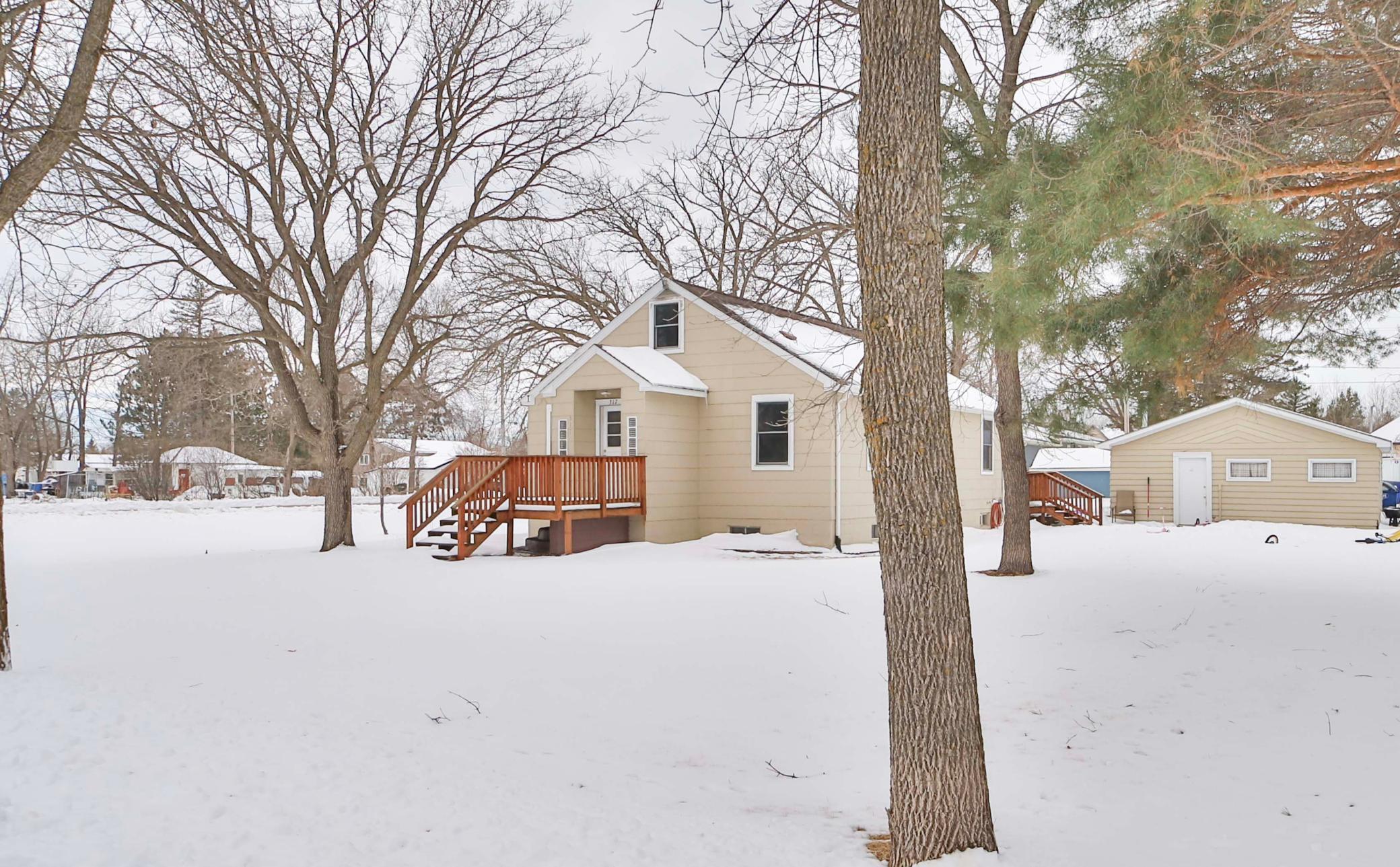 317 Roosevelt Street, Staples, Minnesota image 44