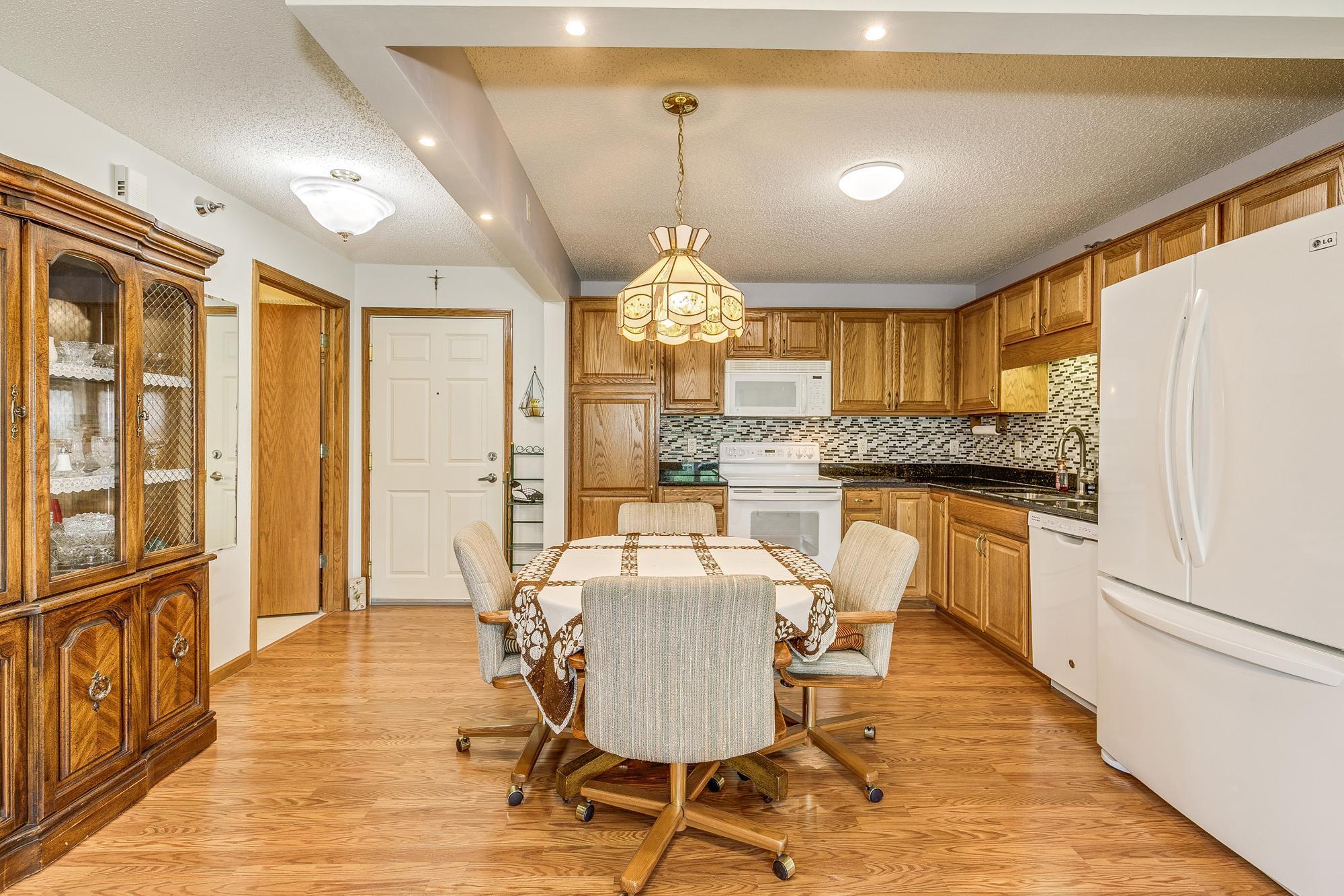 15400 Chippendale Avenue #304, Rosemount, Minnesota image 6