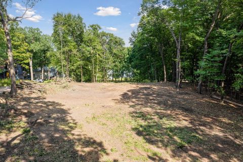 Vacant Land For Sale - 601 Fox Hill Drive<br/> Chanhassen, MN 55317