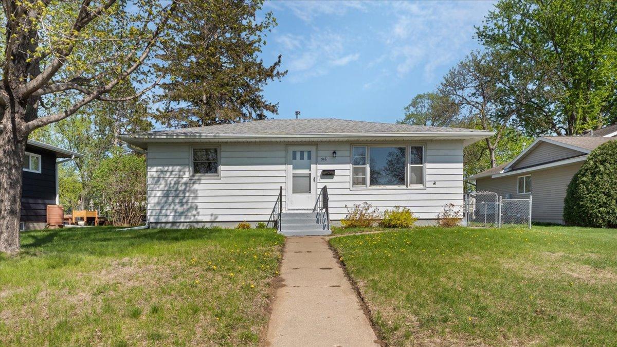 516 Lake Shore Drive, Sauk Centre, Minnesota image 1