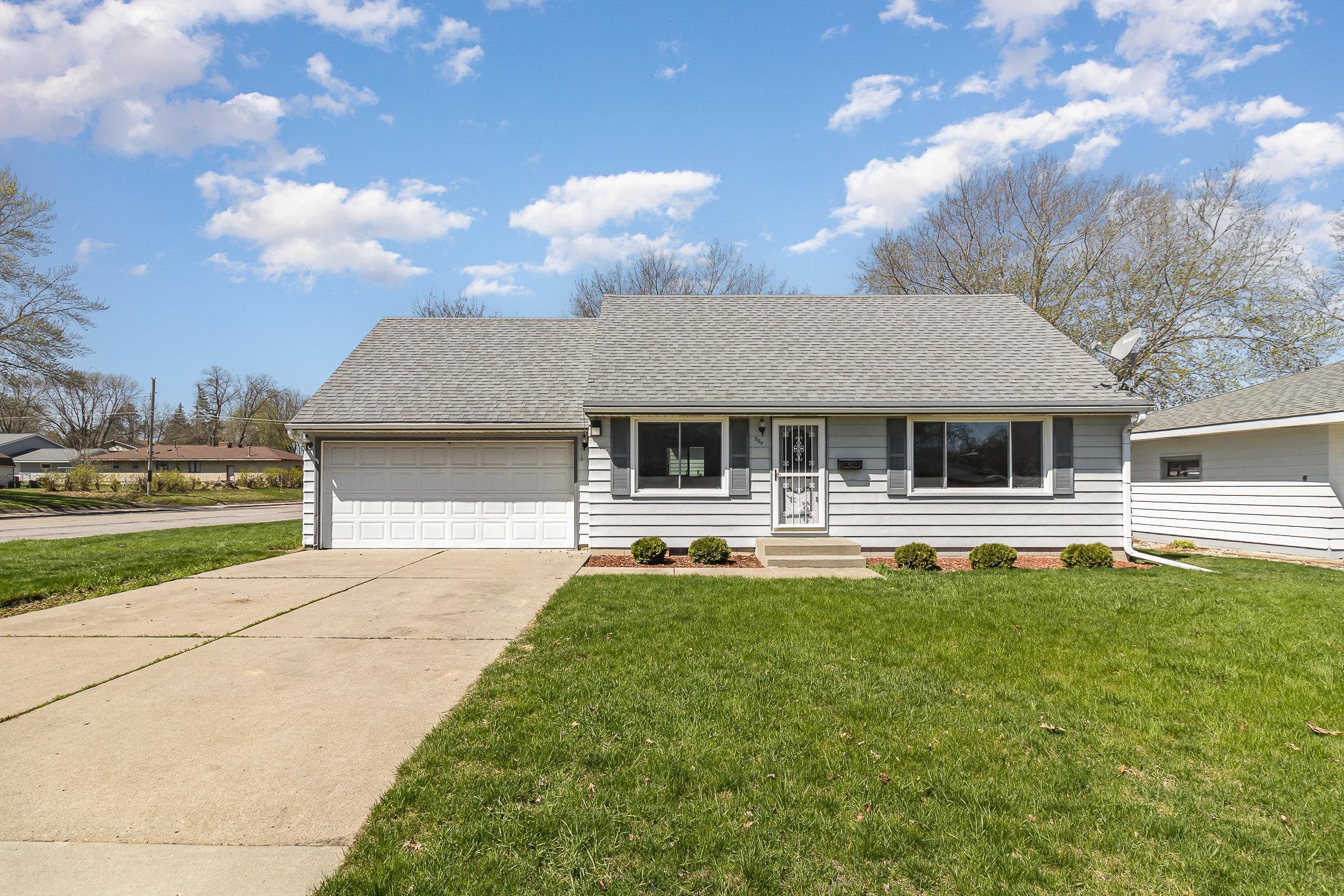 968 Shumway Street, Shakopee, Minnesota image 1