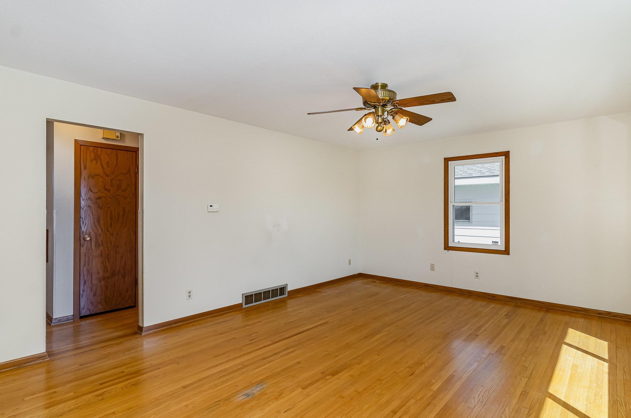 968 Shumway Street, Shakopee, Minnesota image 7