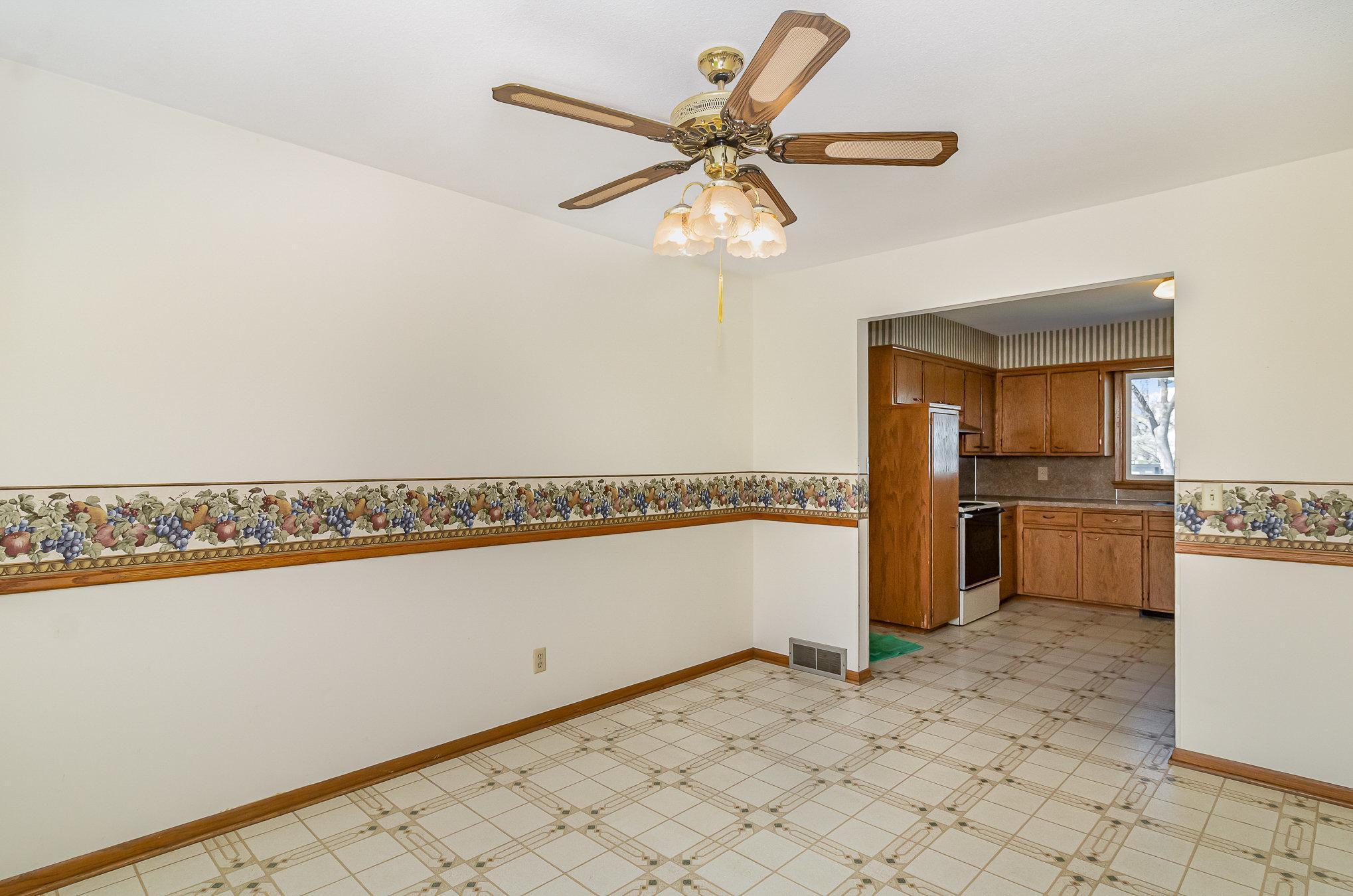 968 Shumway Street, Shakopee, Minnesota image 8