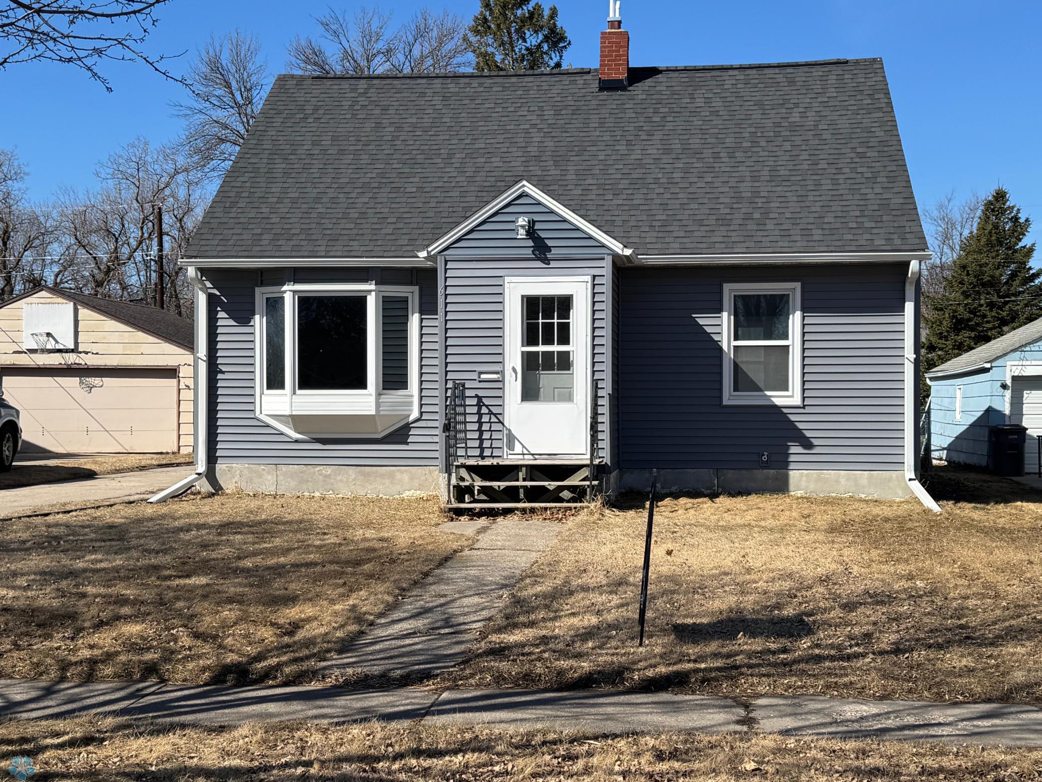 611 17th Street, Moorhead, Minnesota image 1