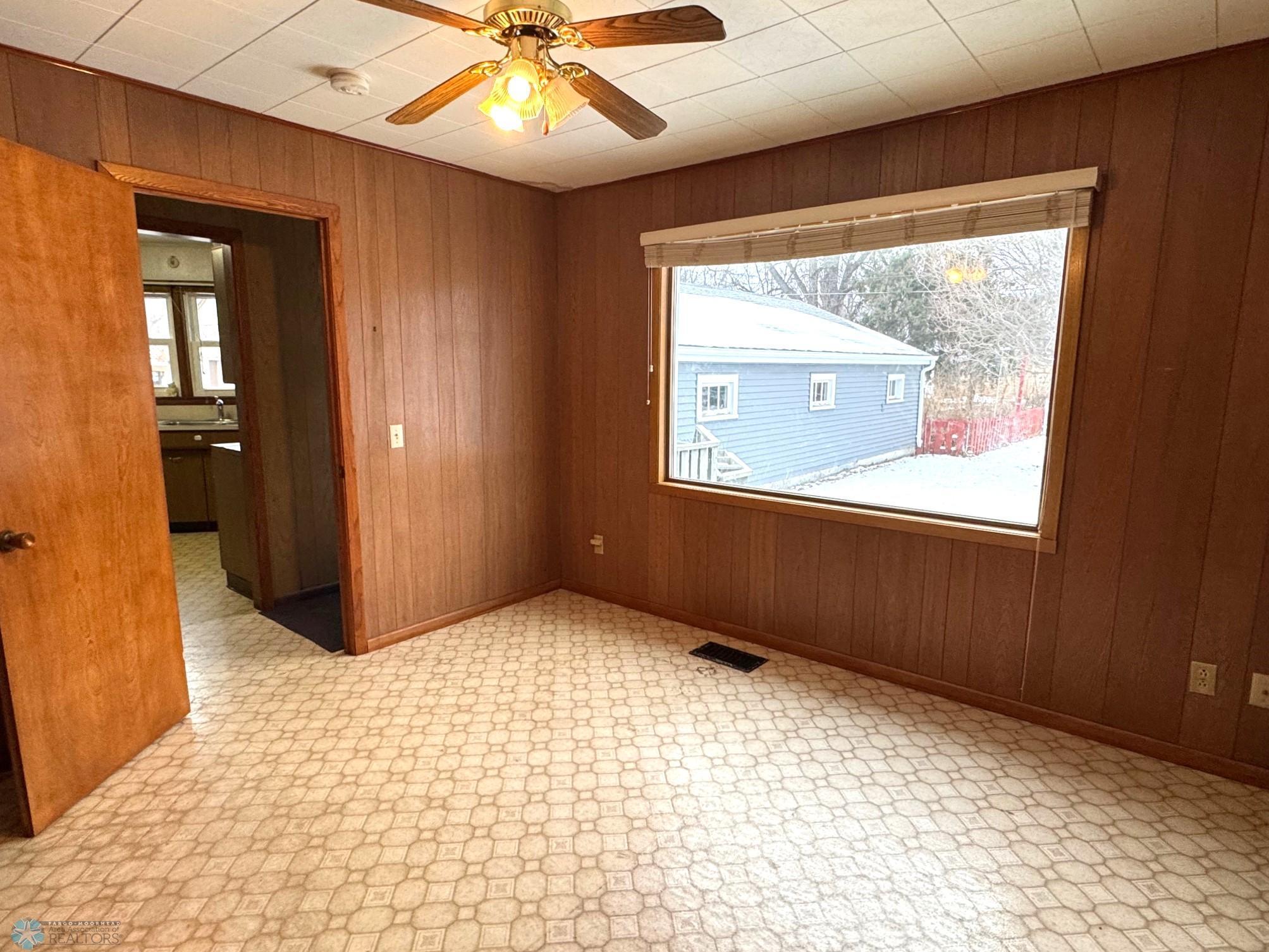 611 17th Street, Moorhead, Minnesota image 15