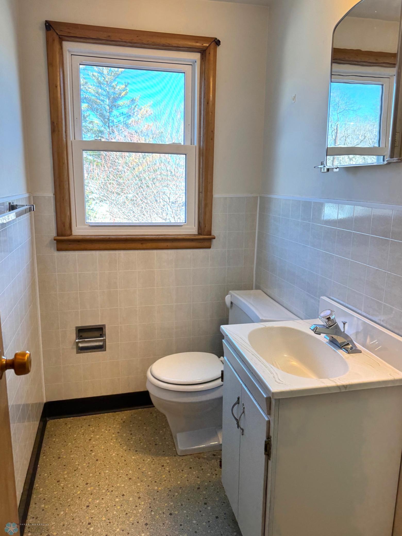 611 17th Street, Moorhead, Minnesota image 25