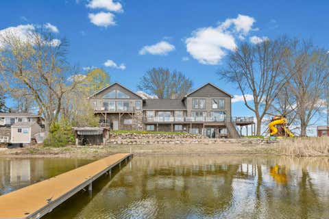 Homes For Sale - 13765 Norelius Lane<br/> Lindstrom, MN 55045
