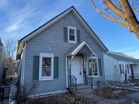 Homes For Sale - 633 Parkway Drive<br/> Saint Paul, MN 55106