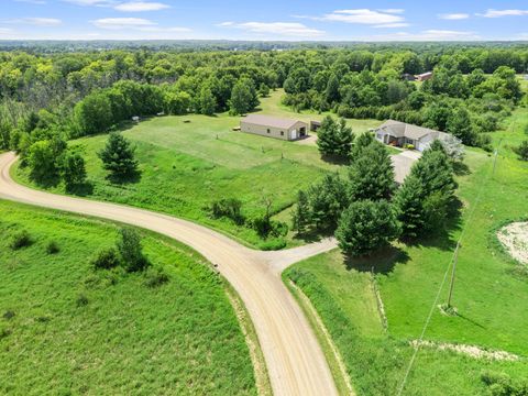 Homes For Sale - 2490 Deer Drive<br/> Chisago County, Stanchfield, MN 55080