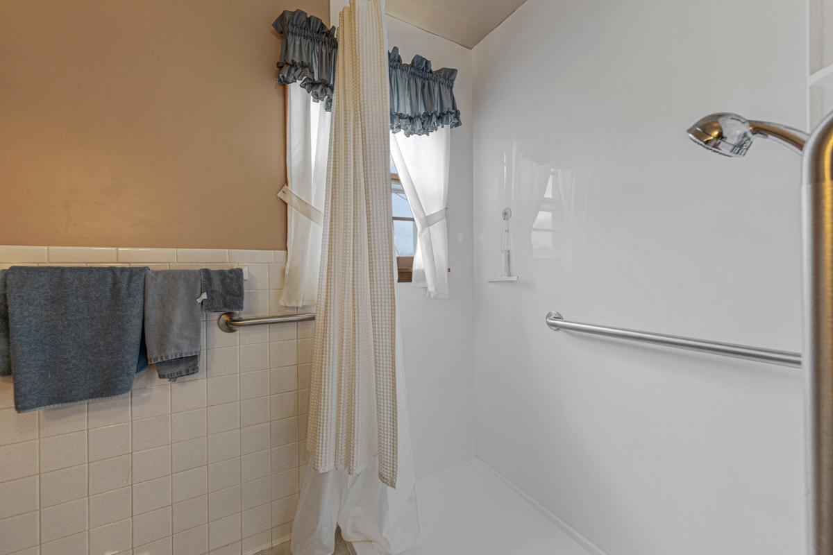 762 Paris Place, Owatonna, Minnesota image 33