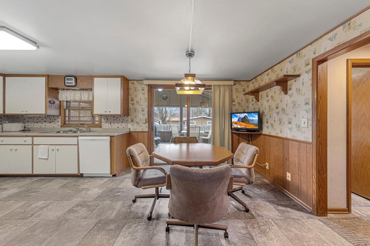 762 Paris Place, Owatonna, Minnesota image 24