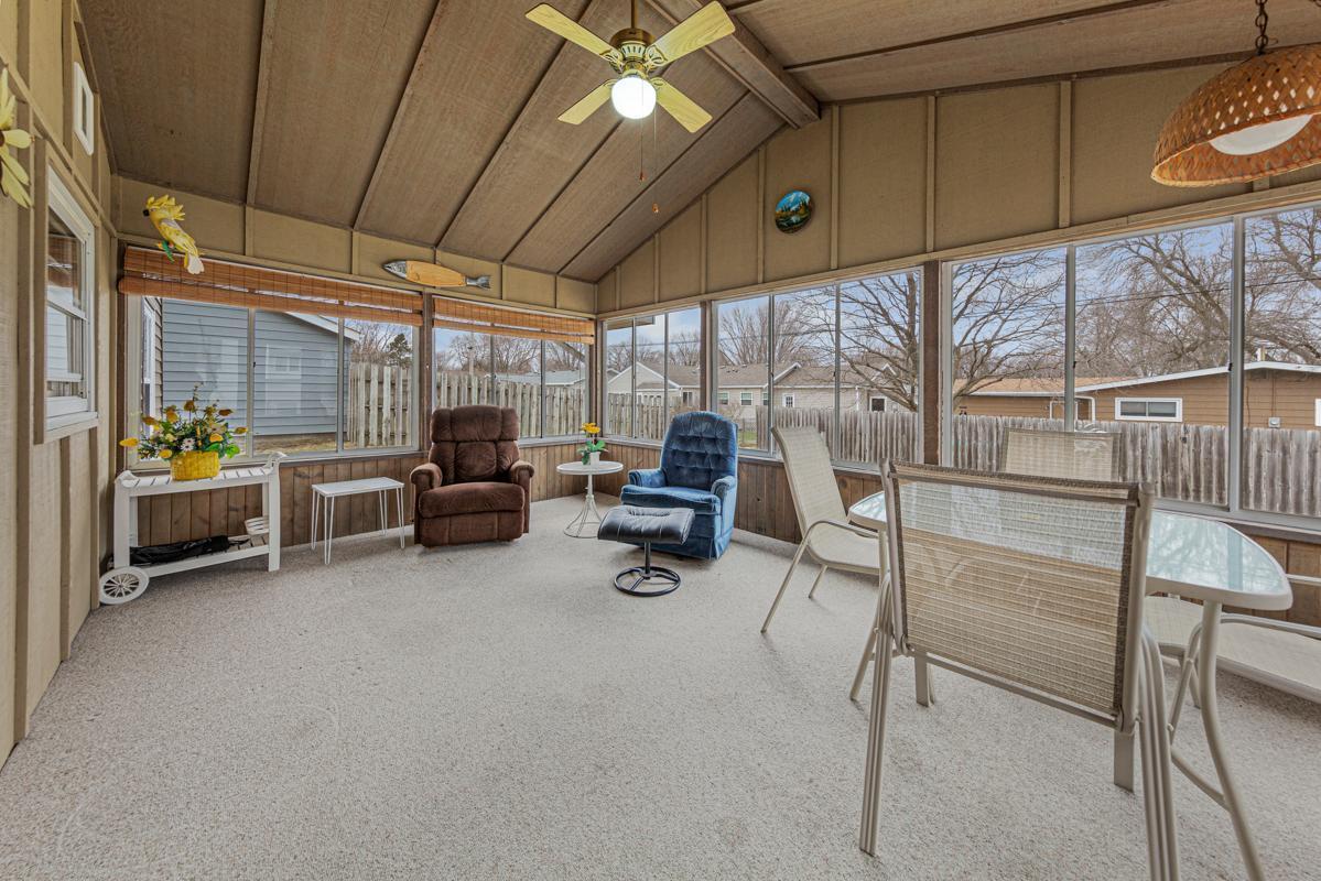 762 Paris Place, Owatonna, Minnesota image 25