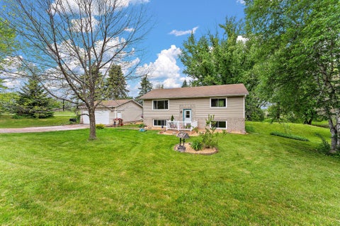 Homes For Sale - 2057 64th Street<br/> Saint Paul, MN 55110
