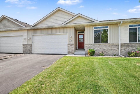 Townhouse For Sale - 4138 Blakewood Drive<br/> Shakopee, MN 55379