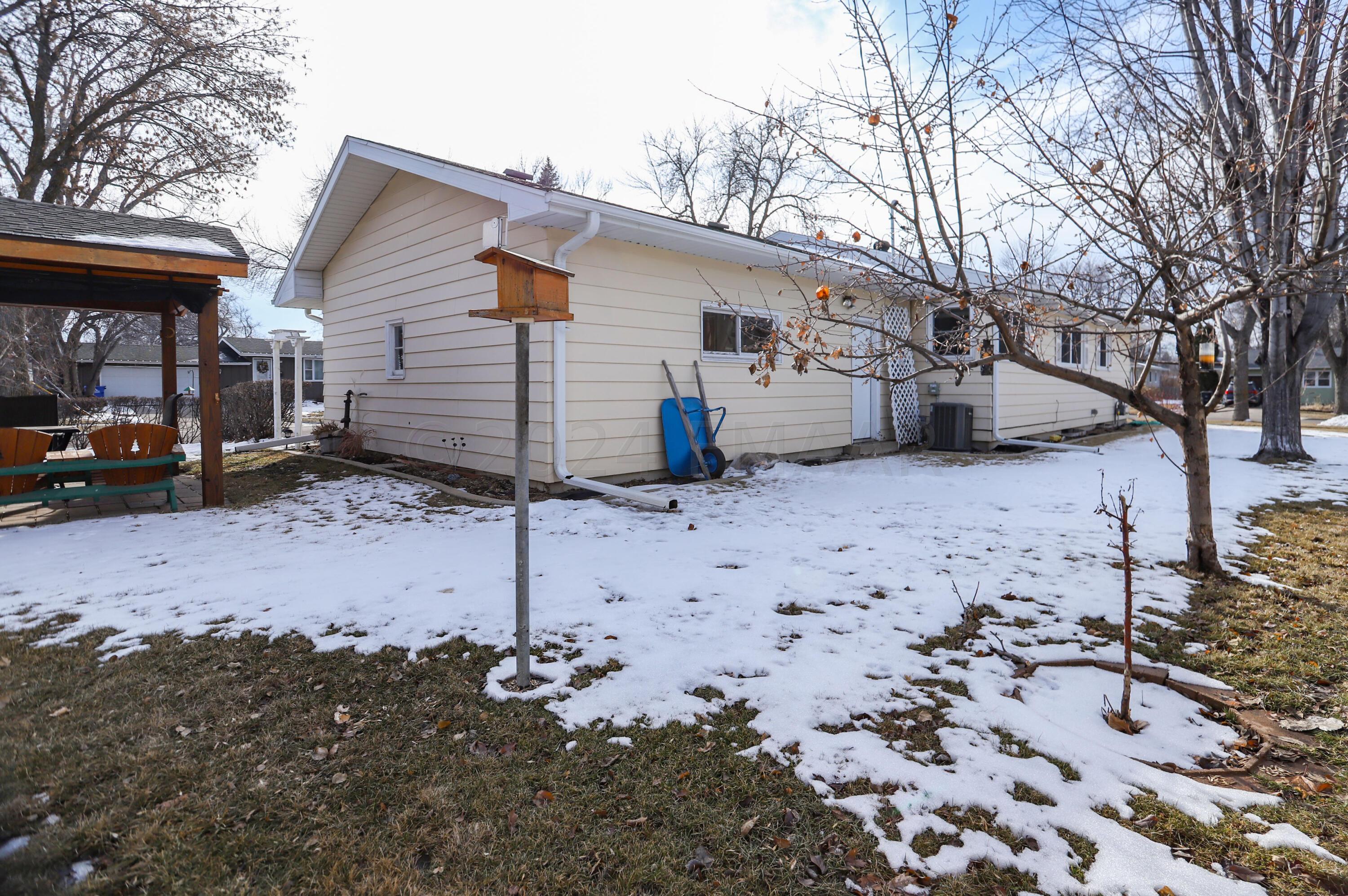 Fargo, North Dakota 58102, United States, 3 Bedrooms Bedrooms, ,2 BathroomsBathrooms,Residential,Active,64229